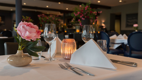 Reserveer tafel - Restaurant |Hotel Volendam